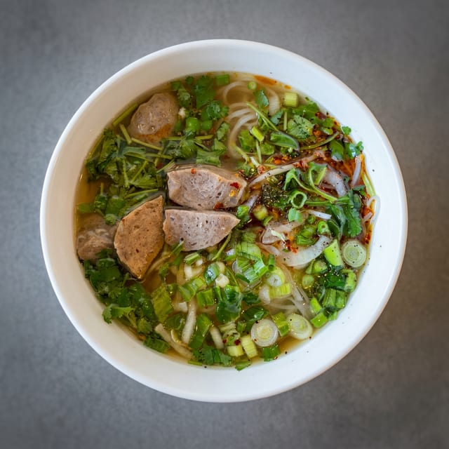 Phở Meatball.