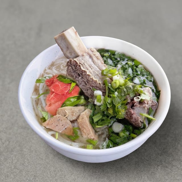 13. Deluxe Pho.